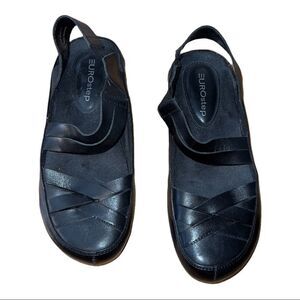 Euro Step || Black Mary Jane Flats || 6